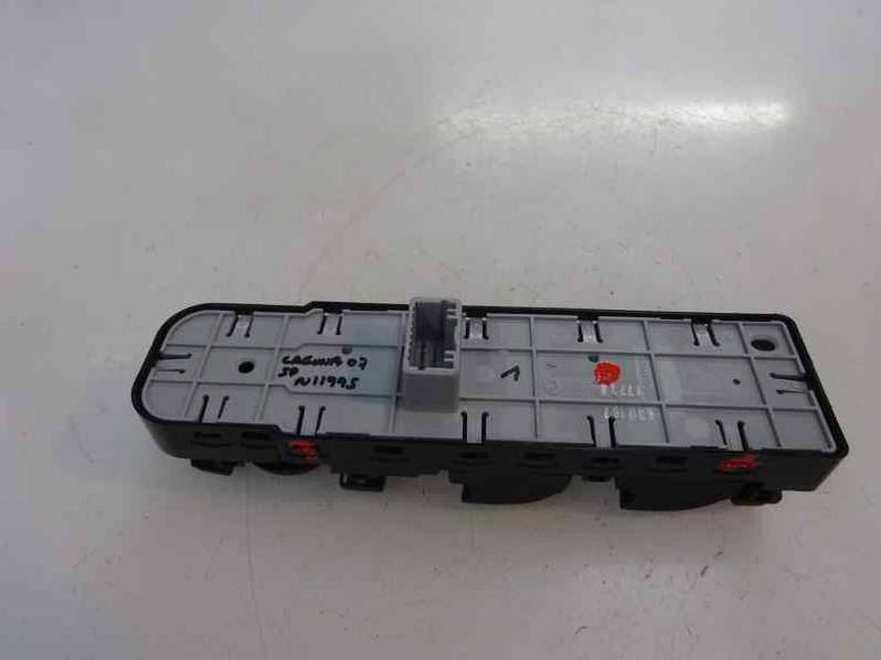 MANDO ELEVALUNAS DELANTERO IZQUIERDO RENAULT LAGUNA III 2007 1.5 DCI D (110 CV)