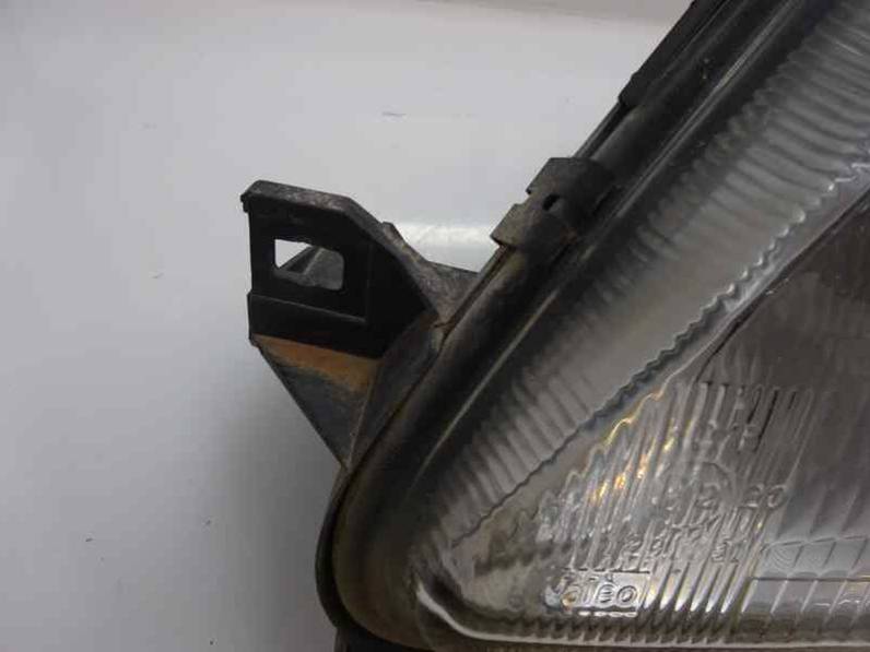 FARO IZQUIERDO PEUGEOT 306 BERLINA 4 PUERTAS 1995 1.9 D (69 CV)
