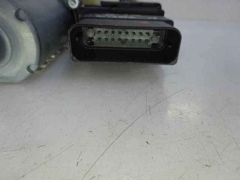 MOTOR ELEVALUNAS TRASERO DERECHO VOLKSWAGEN GOLF V BERLINA 2006 1.9 TDI (105 CV)