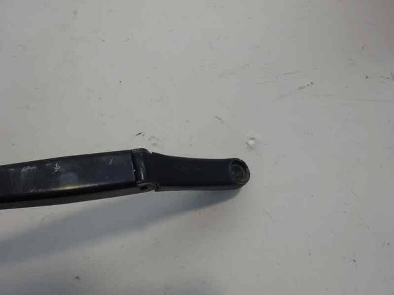 BRAZO LIMPIA DELANTERO DERECHO VOLKSWAGEN GOLF V BERLINA 2006 1.9 TDI (105 CV)