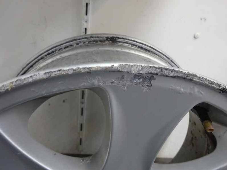 LLANTA BMW SERIE 1 BERLINA 2006 2.0 TURBODIESEL (143 CV)