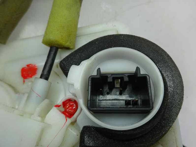 CERRADURA PUERTA TRASERA DERECHA MAZDA 2 LIM 2008 1.3 16V