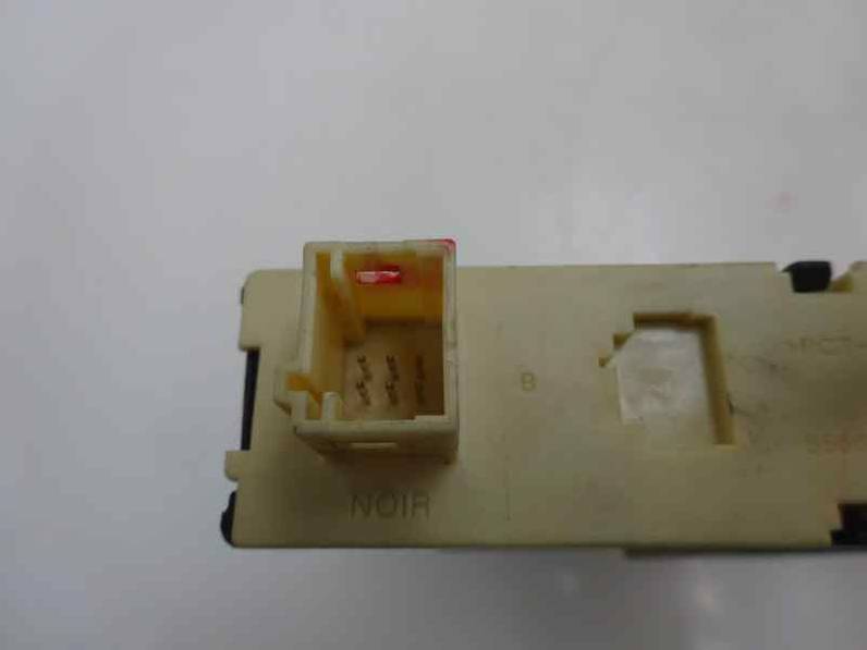 MOTOR ELEVALUNAS DELANTERO DERECHO CITROEN C5 BERLINA 2006 1.6 16V HDI FAP (109 CV)