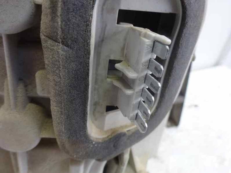 PILOTO TRASERO DERECHO OPEL ASTRA G BERLINA 2003 2.0 DTI (101 CV)