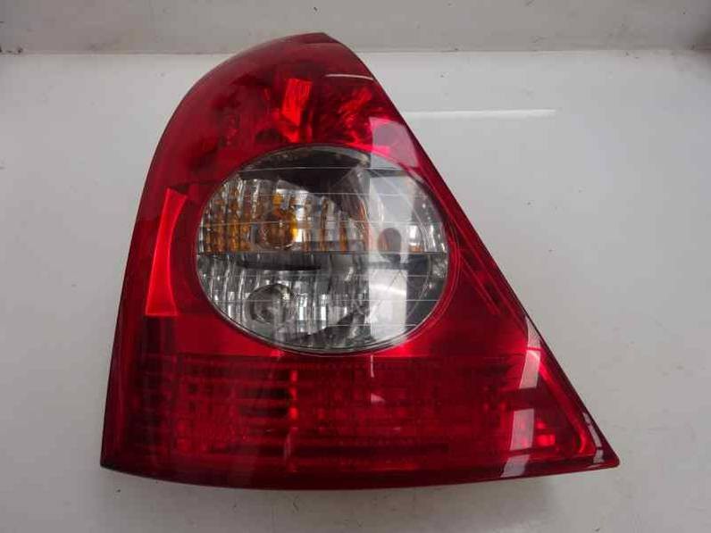 PILOTO TRASERO IZQUIERDO RENAULT CLIO II FASE II 2005 1.5 DCI D (101 CV)