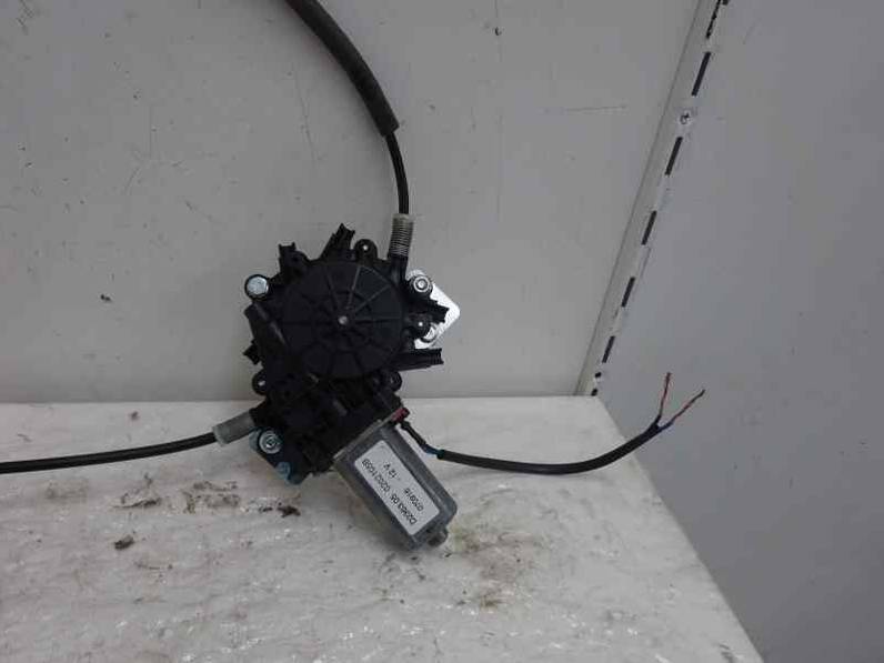 ELEVALUNAS DELANTERO IZQUIERDO RENAULT CLIO II FASE I 1999 1.9 D (64 CV)