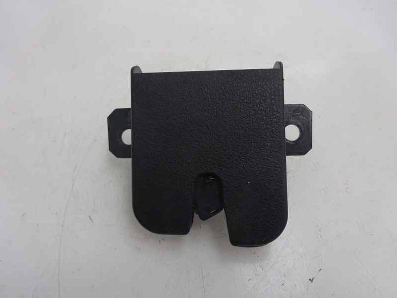CERRADURA MALETERO PORTON VOLKSWAGEN GOLF IV BERLINA 2001 1.6 16V (105 CV)
