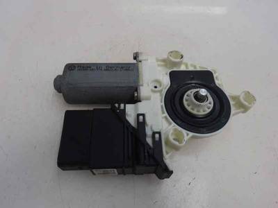 MOTOR ELEVALUNAS TRASERO DERECHO VOLKSWAGEN GOLF IV BERLINA 2001 1.6 16V (105 CV)