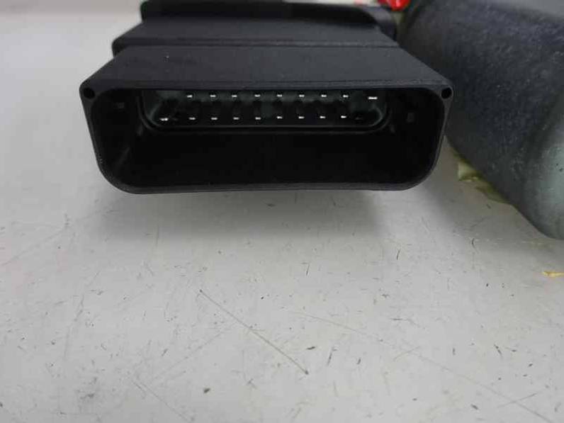 MOTOR ELEVALUNAS TRASERO IZQUIERDO VOLKSWAGEN GOLF IV BERLINA 2001 1.6 16V (105 CV)