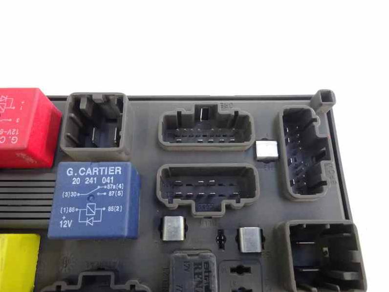 CAJA RELES FUSIBLES RENAULT LAGUNA II 2002