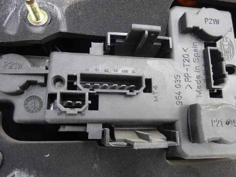 PILOTO TRASERO IZQUIERDO SEAT IBIZA 2001 1.4 (60 CV)