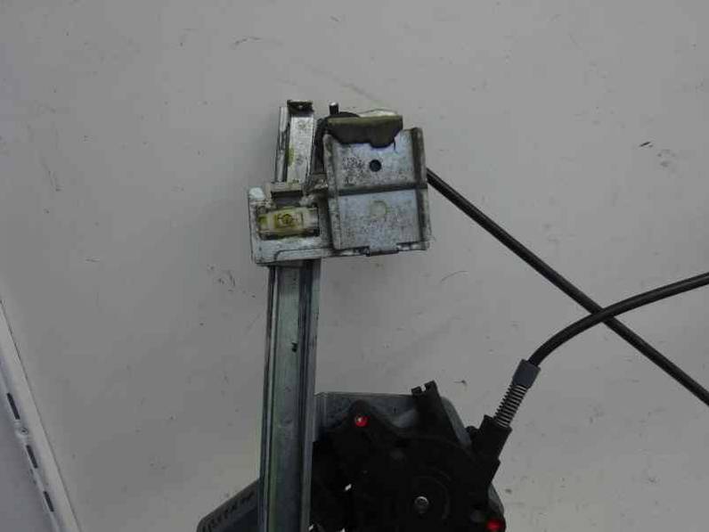 ELEVALUNAS DELANTERO IZQUIERDO SEAT IBIZA 2001 1.4 (60 CV)