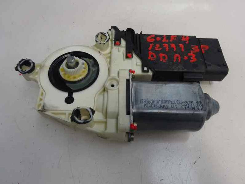 MOTOR ELEVALUNAS DELANTERO DERECHO VOLKSWAGEN GOLF IV BERLINA 2003 1.4 16V (75 CV)