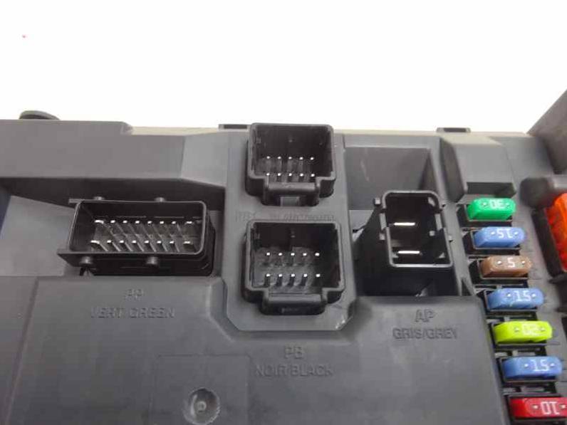 CAJA RELES FUSIBLES CITROEN C3 2011 1.4 HDI (68 CV)