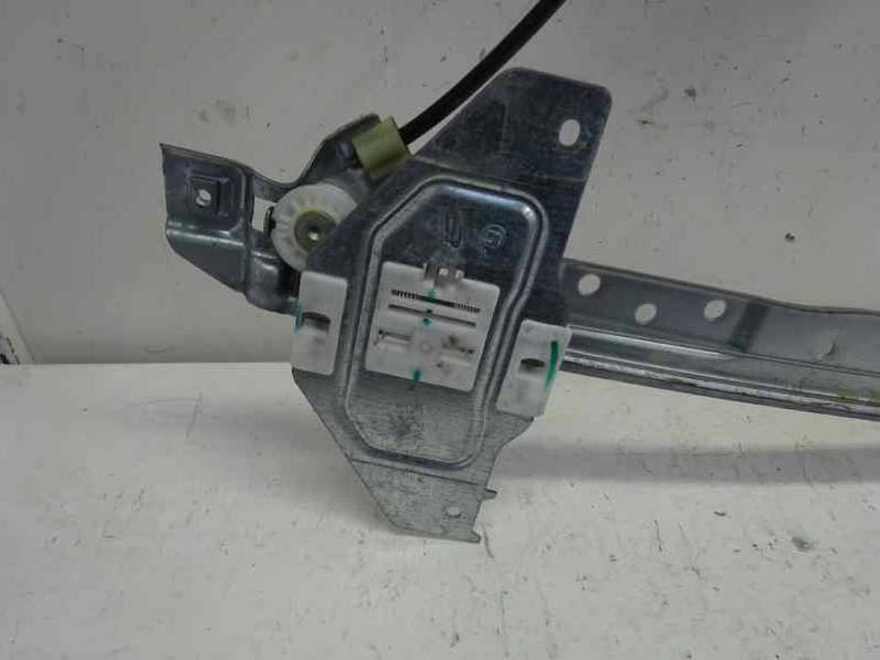 ELEVALUNAS TRASERO IZQUIERDO CITROEN C3 2011 1.4 HDI (68 CV)