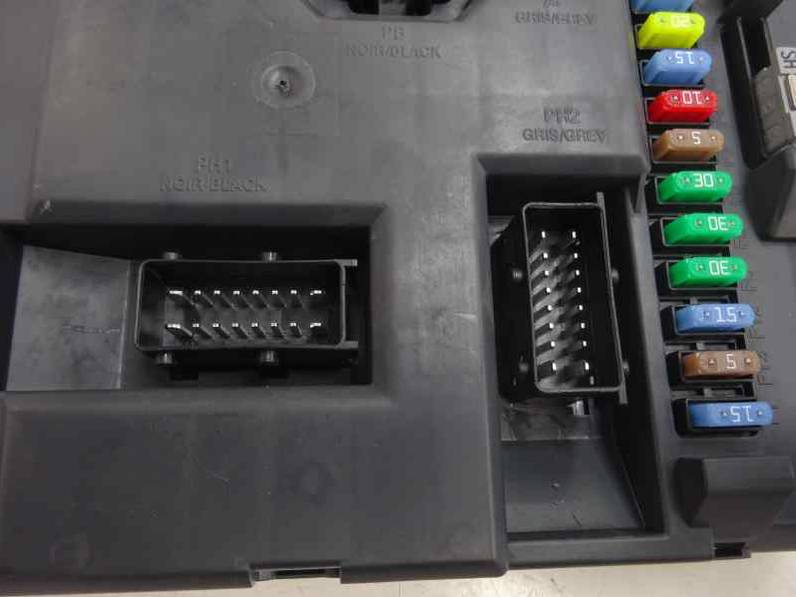 CAJA RELES FUSIBLES CITROEN C3 PICASSO 2010 1.6 16V HDI (90 CV)