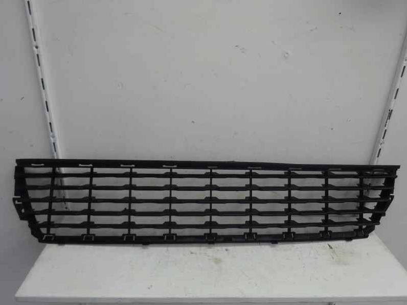 REJILLA PARAGOLPES CENTRAL CITROEN C3 PICASSO 2010 1.6 16V HDI (90 CV)