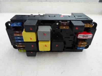 CAJA RELES FUSIBLES MERCEDES CLASE CLC CLC 2010 2.2 CDI (150 CV)