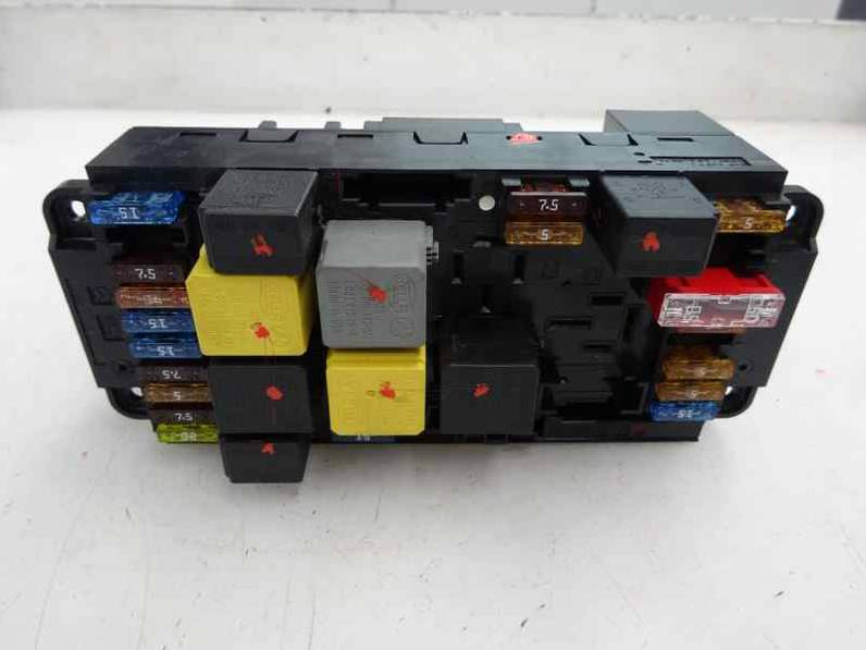 CAJA RELES FUSIBLES MERCEDES CLASE CLC CLC 2010 2.2 CDI (150 CV)