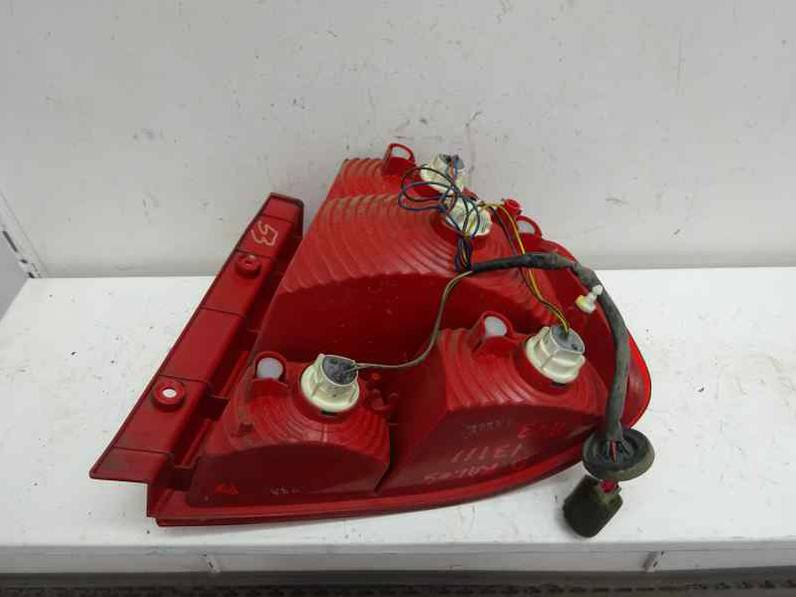 PILOTO TRASERO IZQUIERDO DAEWOO KALOS 2004 1.4 (83 CV)