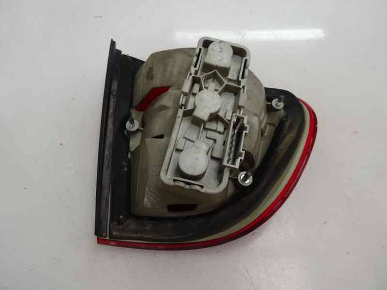 PILOTO TRASERO DERECHO SEAT CORDOBA BERLINA 1997 1.9 D (64 CV)