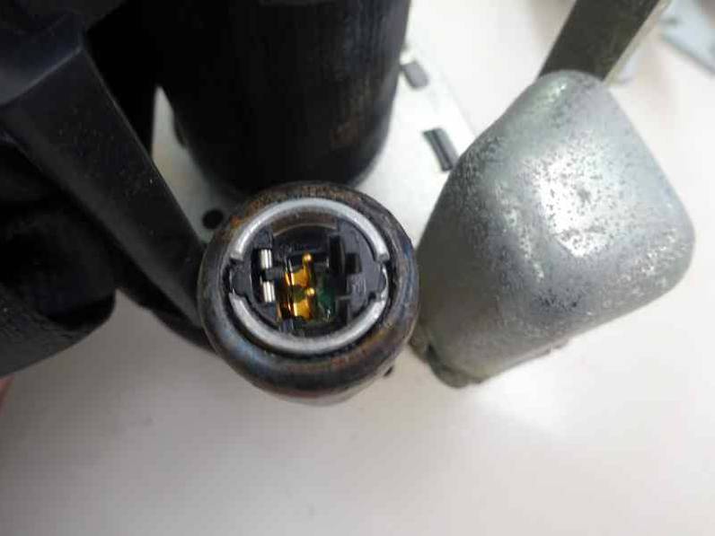 CINTURON SEGURIDAD DELANTERO DERECHO RENAULT MEGANE III BERLINA 5 P 2009 1.5 DCI D (86 CV)