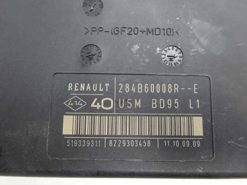 CAJA RELES FUSIBLES RENAULT MEGANE III BERLINA 5 P 2009 1.5 DCI D (86 CV)