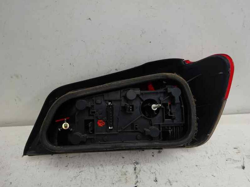 PILOTO TRASERO IZQUIERDO PEUGEOT 306 BERLINA 3 4 5 PUERTAS 1997 1.6 (88 CV)