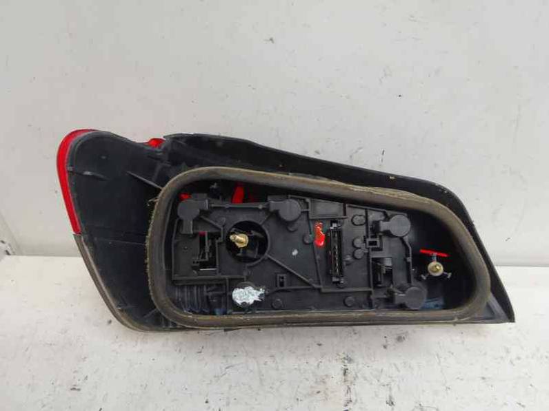 PILOTO TRASERO DERECHO PEUGEOT 306 BERLINA 3 4 5 PUERTAS 1997 1.6 (88 CV)