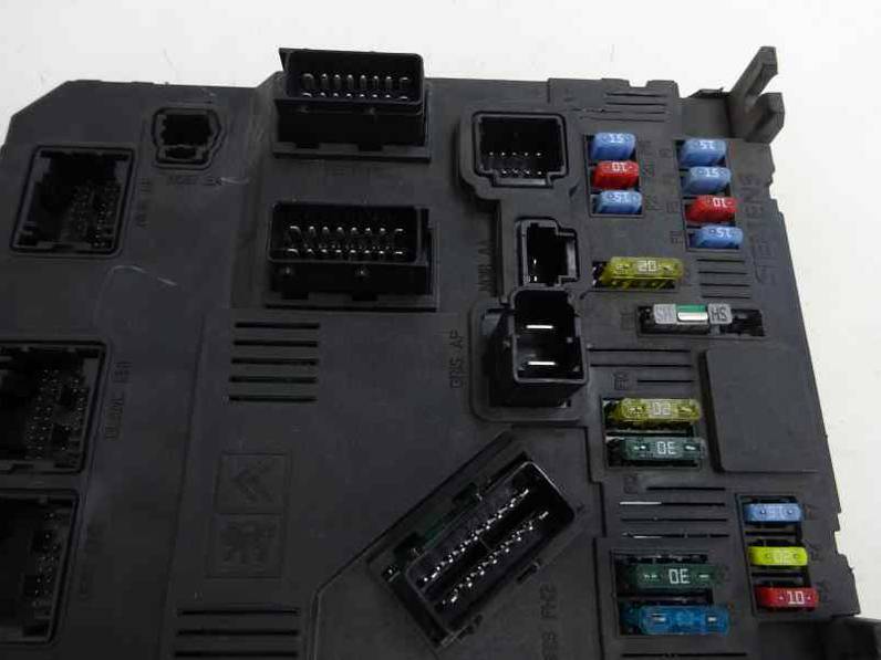 CAJA RELES FUSIBLES PEUGEOT 407 SW 2005 2.0 16V HDI FAP (136 CV)