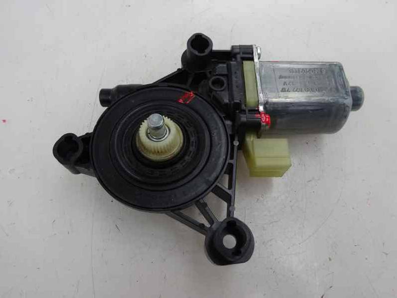 MOTOR ELEVALUNAS DELANTERO IZQUIERDO SEAT LEON 2014 1.6 TDI (105 CV)