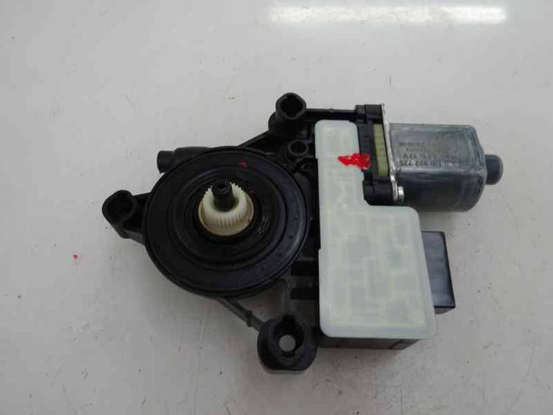 MOTOR ELEVALUNAS TRASERO IZQUIERDO SEAT LEON 2014 1.6 TDI (105 CV)