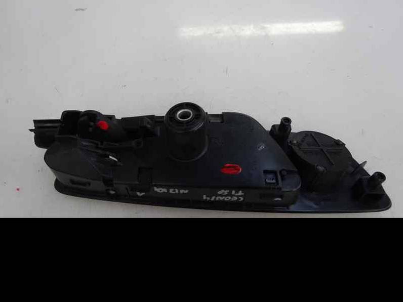 MANETA INTERIOR TRASERA IZQUIERDA SEAT LEON 2014 1.6 TDI (105 CV)