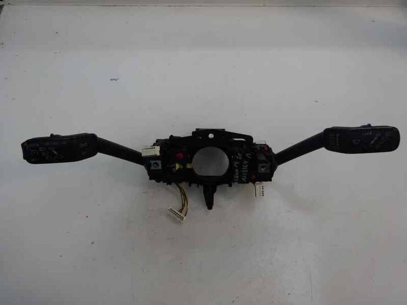 MANDO MULTIFUNCION SEAT LEON 2014 1.6 TDI (105 CV)