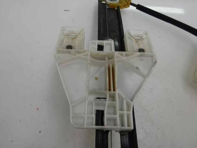 ELEVALUNAS TRASERO DERECHO SEAT LEON 2014 1.6 TDI (105 CV)