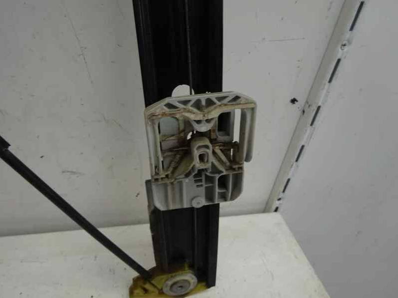 ELEVALUNAS DELANTERO IZQUIERDO SEAT LEON 2014 1.6 TDI (105 CV)