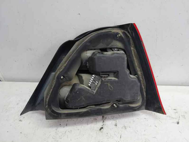 PILOTO TRASERO IZQUIERDO MG ROVER MG ZR 2004 1796 (117 CV)