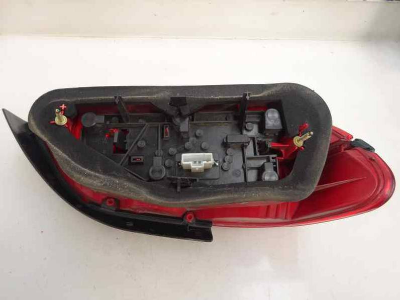 PILOTO TRASERO DERECHO PEUGEOT 406 BERLINA 2001 2.0 HDI (90 CV)