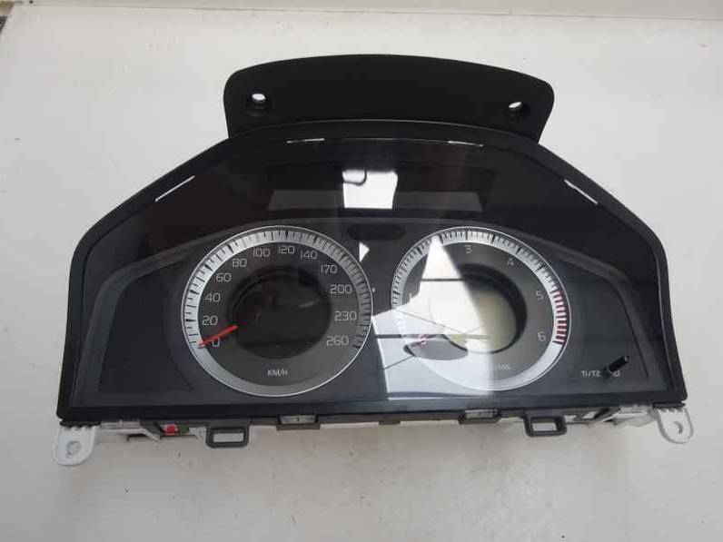 CUADRO INSTRUMENTOS VOLVO XC60 2011 2.4 D (205 CV)