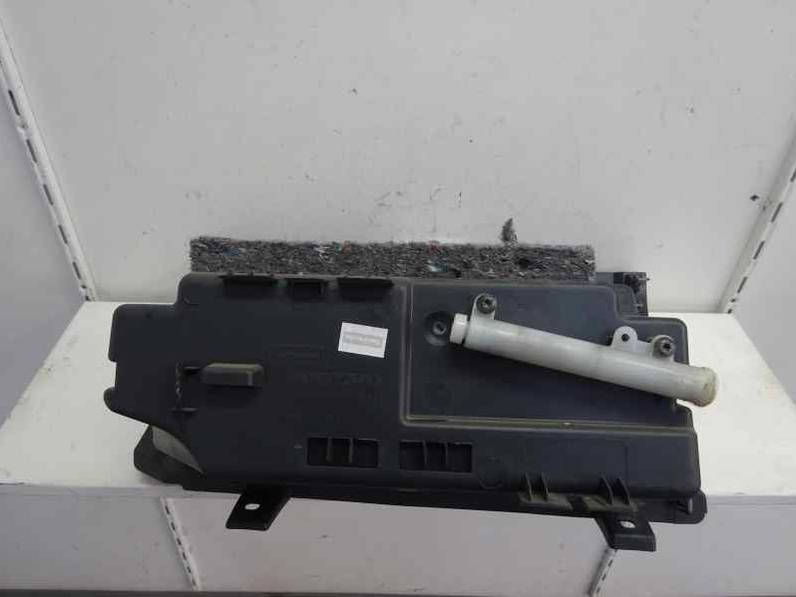 GUANTERA VOLVO XC60 2011 2.4 D (205 CV)