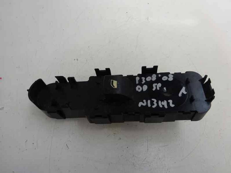 MANDO ELEVALUNAS DELANTERO DERECHO PEUGEOT 308 2008 1.6 16V (120 CV)