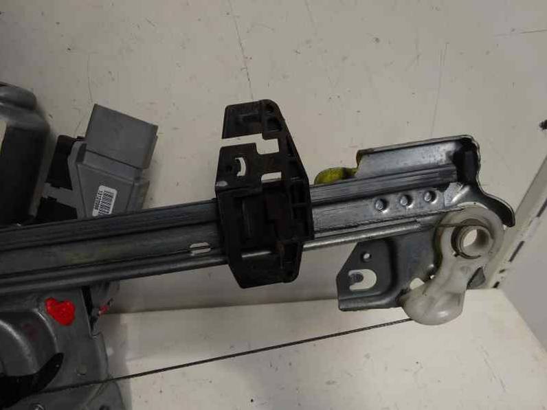 ELEVALUNAS DELANTERO IZQUIERDO CITROEN C3 2005 1.4 HDI (68 CV)