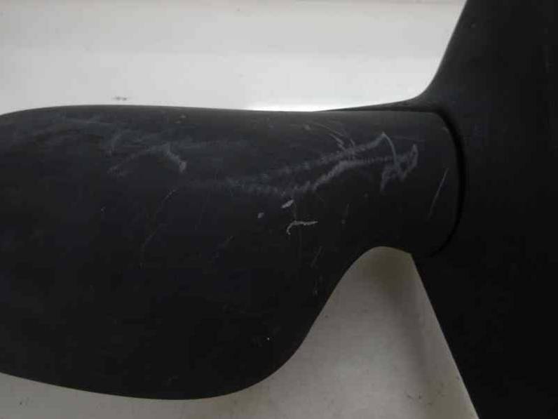 RETROVISOR IZQUIERDO RENAULT CLIO II FASE I 2000 1.2 (58 CV)