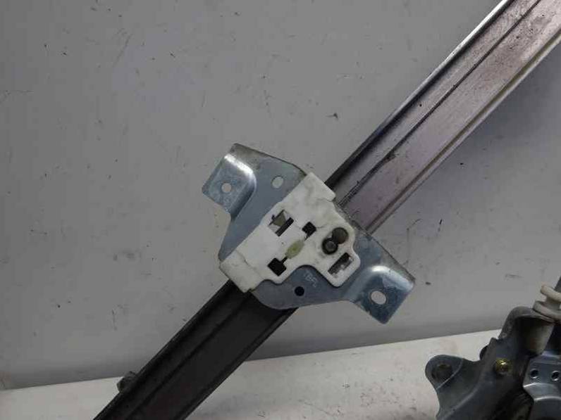 ELEVALUNAS DELANTERO IZQUIERDO HYUNDAI GETZ 2003 1.1 12V (63 CV)