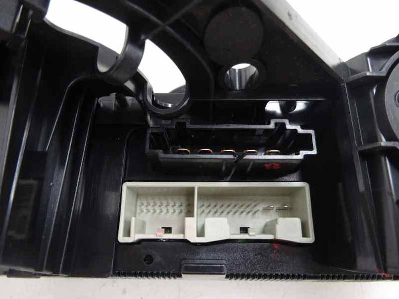 MANDO CALEFACCION AIRE ACONDICIONADO VOLKSWAGEN GOLF V BERLINA 2004 1.4 16V (75 CV)