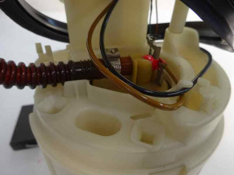 BOMBA COMBUSTIBLE VOLKSWAGEN GOLF V BERLINA 2004 1.4 16V (75 CV)