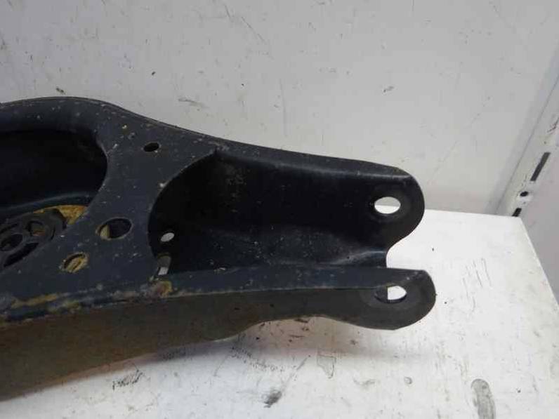 BRAZO SUSPENSION INFERIOR TRASERO IZQUIERDO VOLKSWAGEN GOLF V BERLINA 2004 1.4 16V (75 CV)