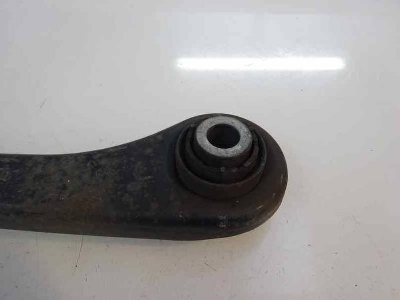 BRAZO SUSPENSION INFERIOR TRASERO IZQUIERDO VOLKSWAGEN GOLF V BERLINA 2004 1.4 16V (75 CV)