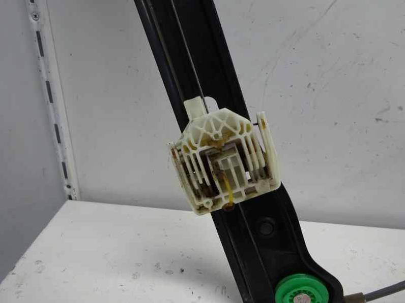 ELEVALUNAS DELANTERO DERECHO BMW SERIE 1 BERLINA 2006 1.6 16V (116 CV)