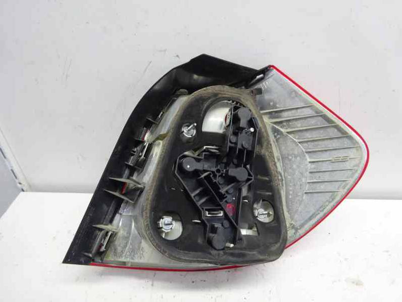 PILOTO TRASERO IZQUIERDO BMW SERIE 1 BERLINA 2006 1.6 16V (116 CV)